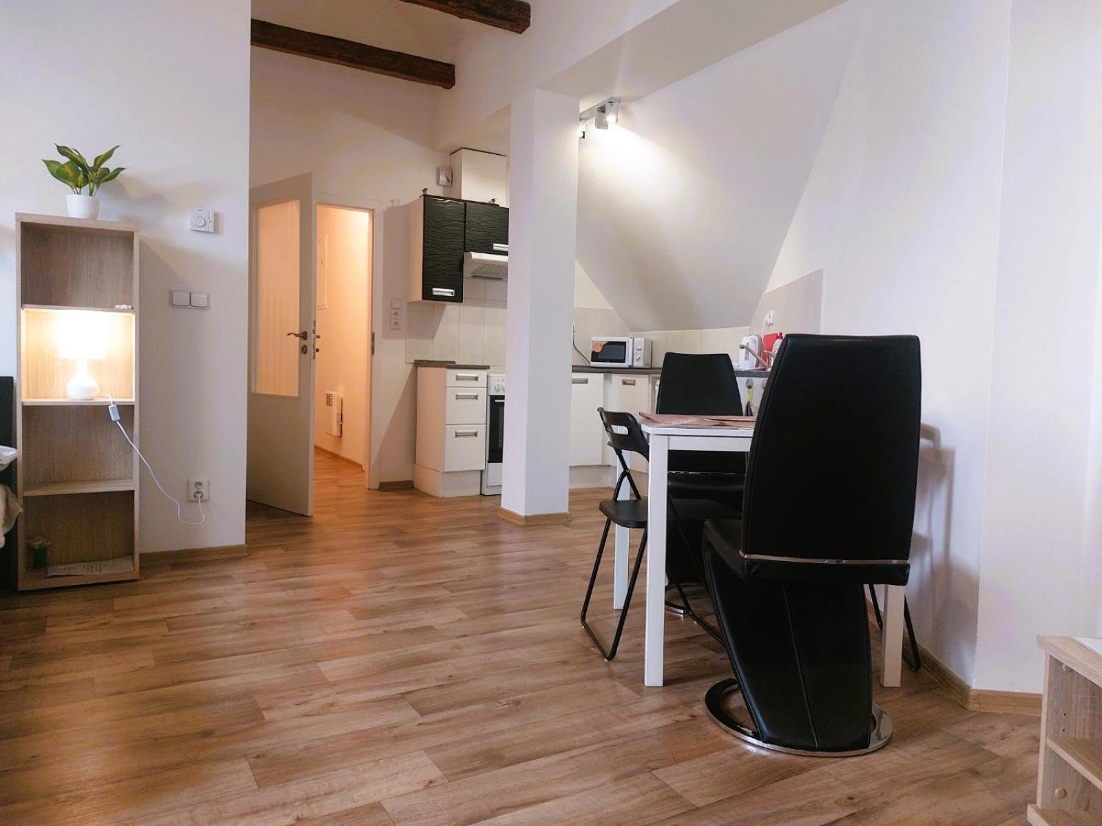 Komenskeho #1# V Historickem Centru 60m2 Apartment